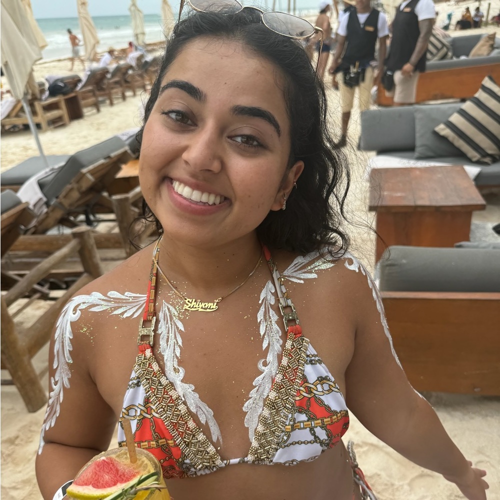 Meet your Posher, Shivani